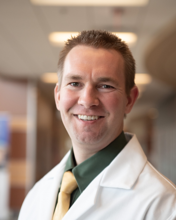 Bryant Van Leeuwen, MD